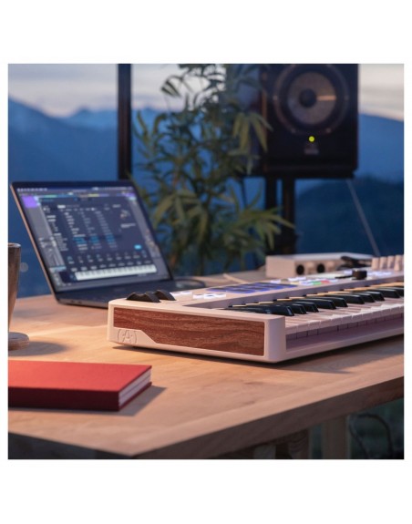 Teclado Controlador MIDI USB Arturia KEYLAB ESSENTIAL 49 MK3 Blanco