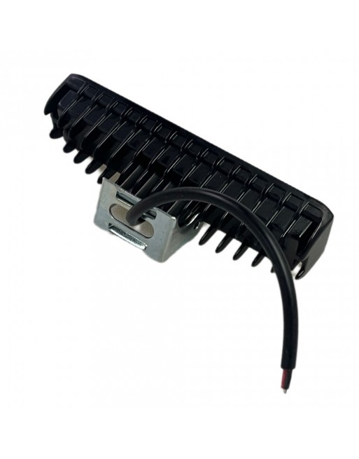Luz auxiliar con 6 LEDs de alto brillo