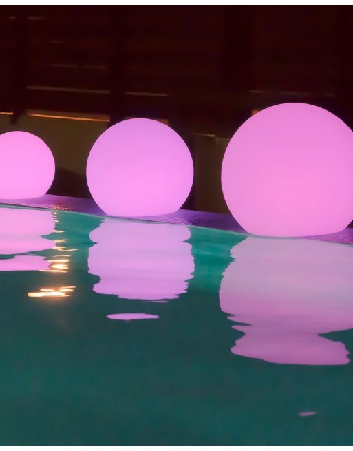 Esfera LED RGB 45cm para decorar jardines albercas terrazas