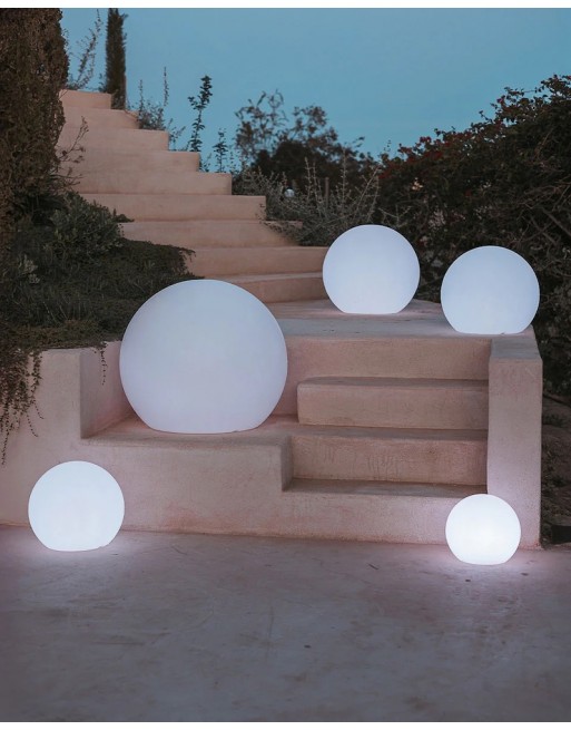 Esfera LED RGB 45cm para decorar jardines albercas terrazas