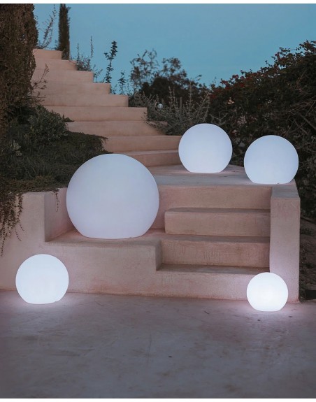 Esfera LED RGB 45cm para decorar jardines albercas terrazas